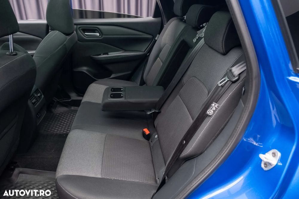 Nissan Qashqai 1.3 l MHEV X-Tronic 4WD N-Connecta - 24