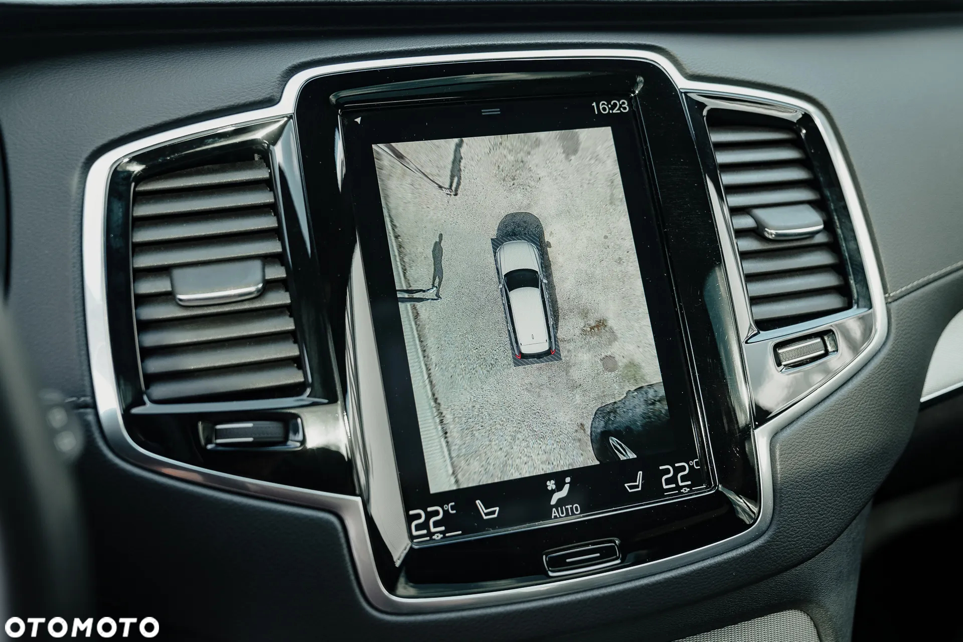 Volvo XC 90 - 20