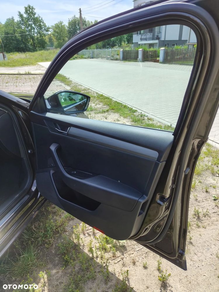 Skoda Superb 2.0 TDI 4x4 Style DSG - 21