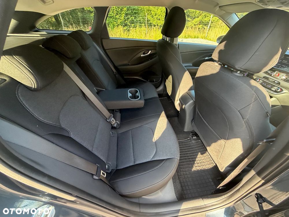 Hyundai i30 1.5 T-GDI 48V Comfort DCT - 30