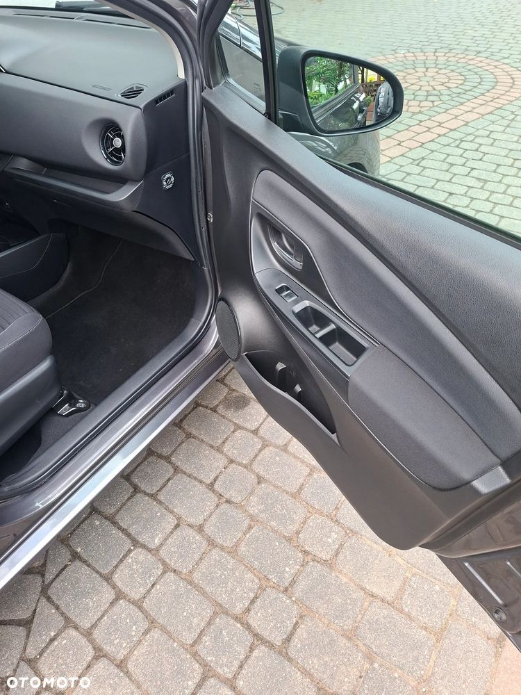 Toyota Yaris 1.5 Premium - 16