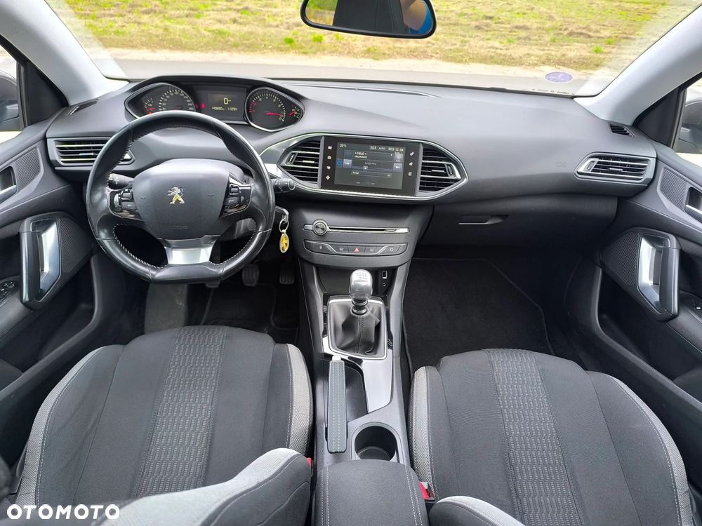 Peugeot 308 1.2 PureTech Style S&S - 9