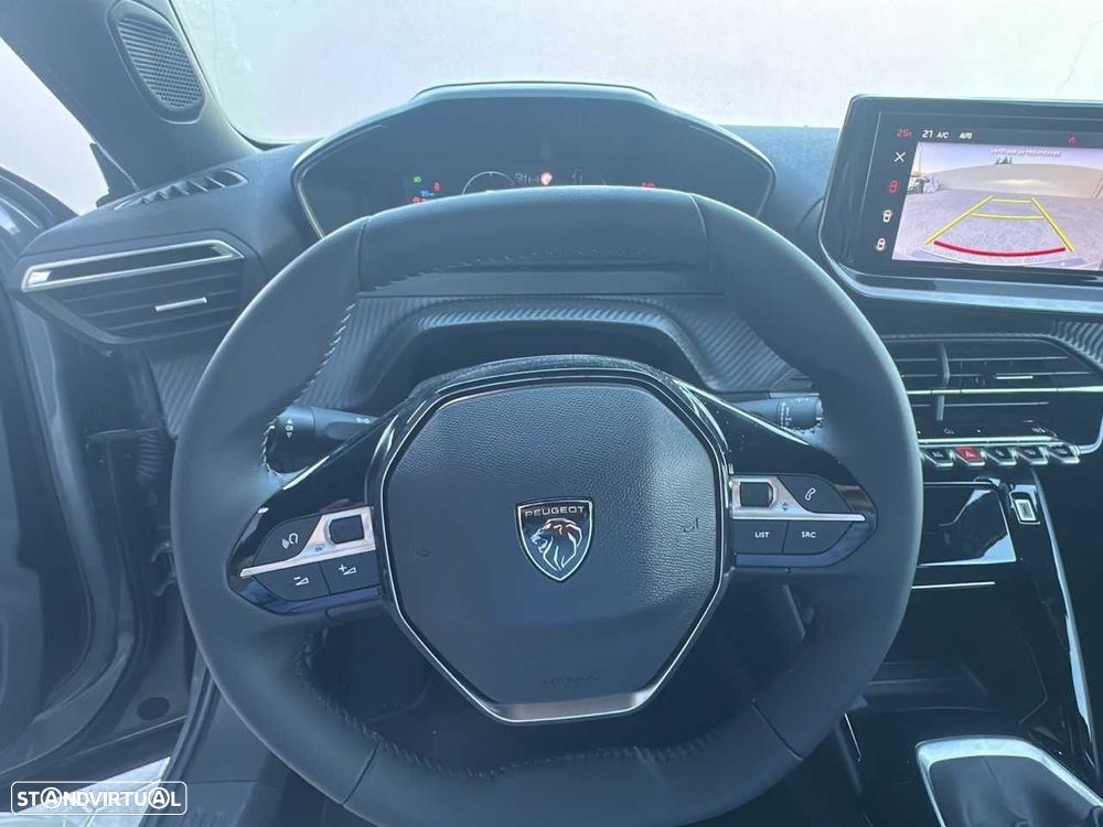 Peugeot 2008 1.2 PureTech Allure - 16