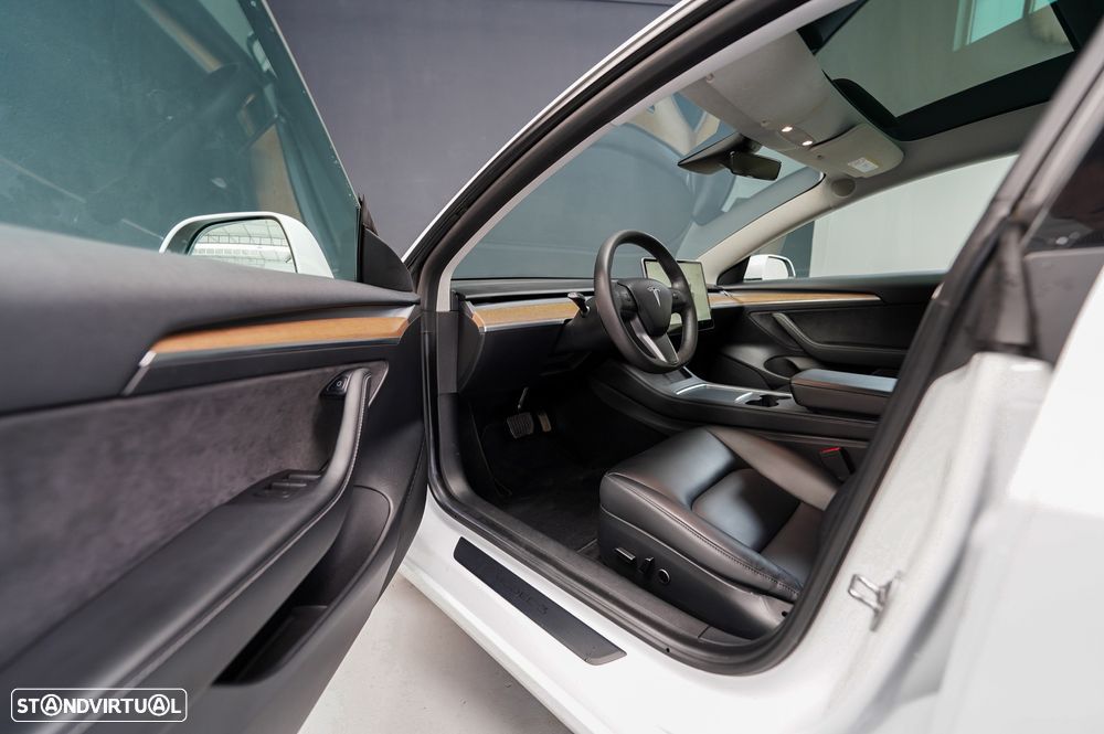 Tesla Model 3 Tração Traseira Standard - 22