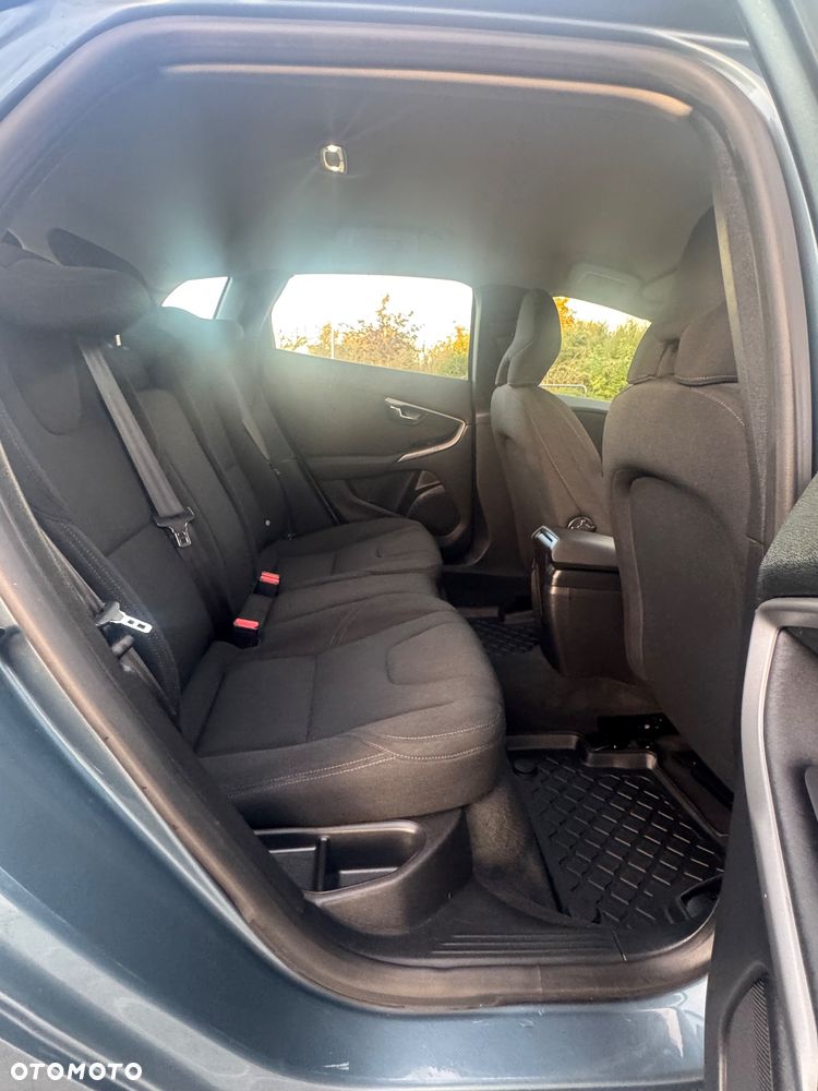 Volvo V40 D2 Kinetic - 7