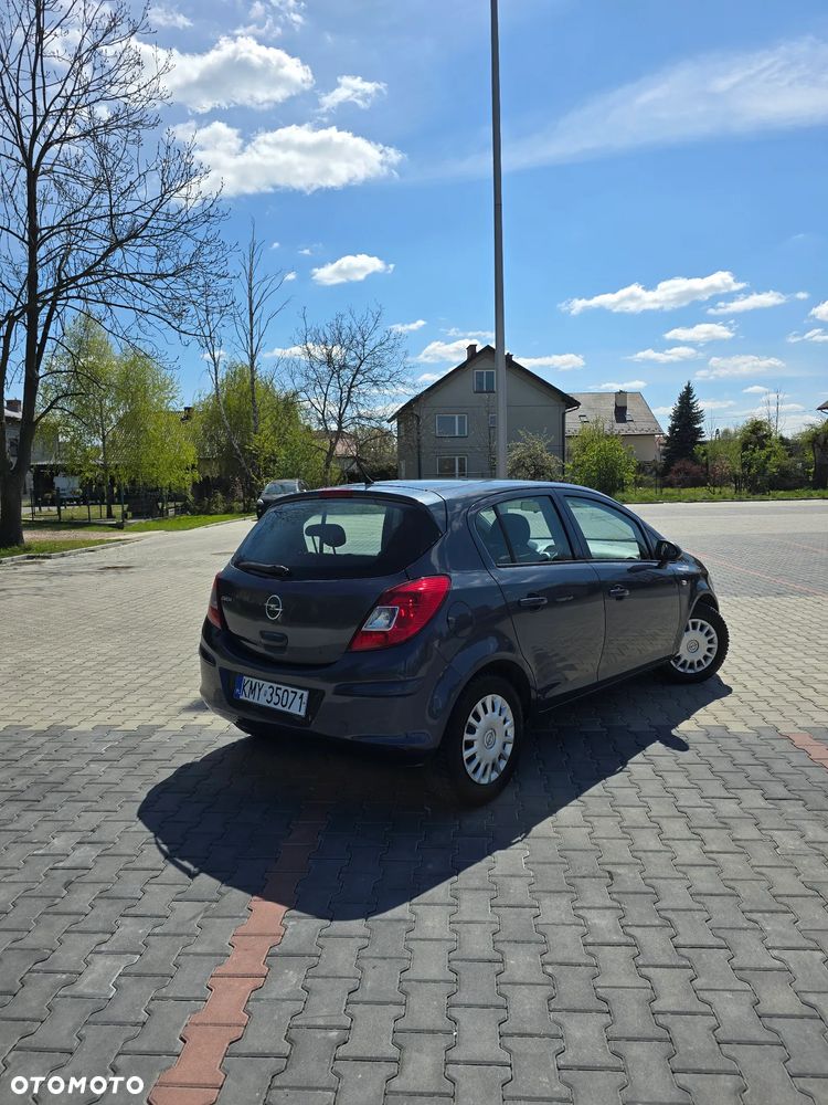 Opel Corsa - 4