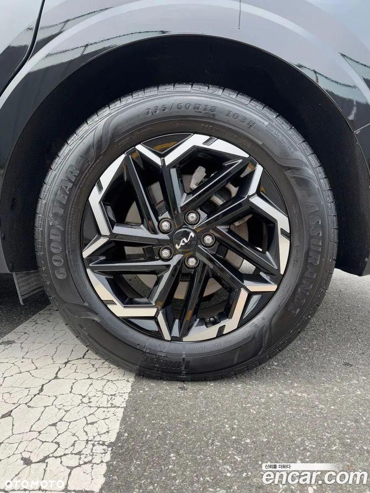 Kia Carnival - 6