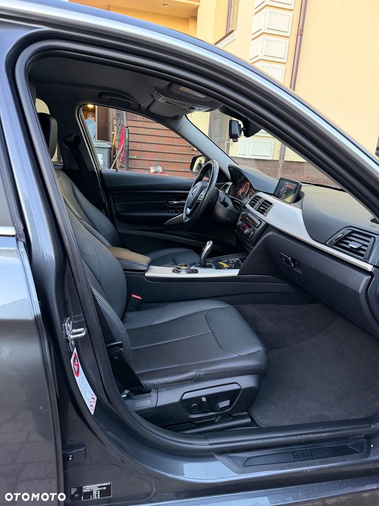 BMW Seria 3 320d Efficient Dynamics Edition Luxury Line - 27