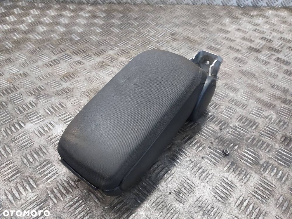 PODŁOKIETNIK AUDI A3 8P 8P0864207B - 1