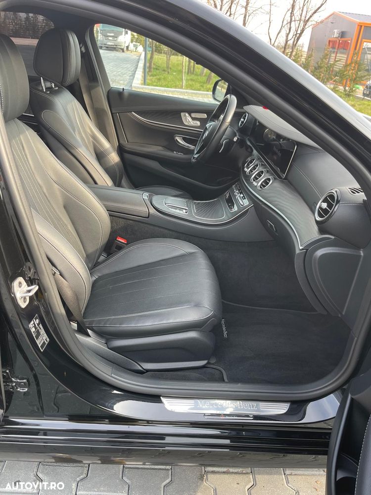 Mercedes-Benz E 300 4MATIC Aut. - 9