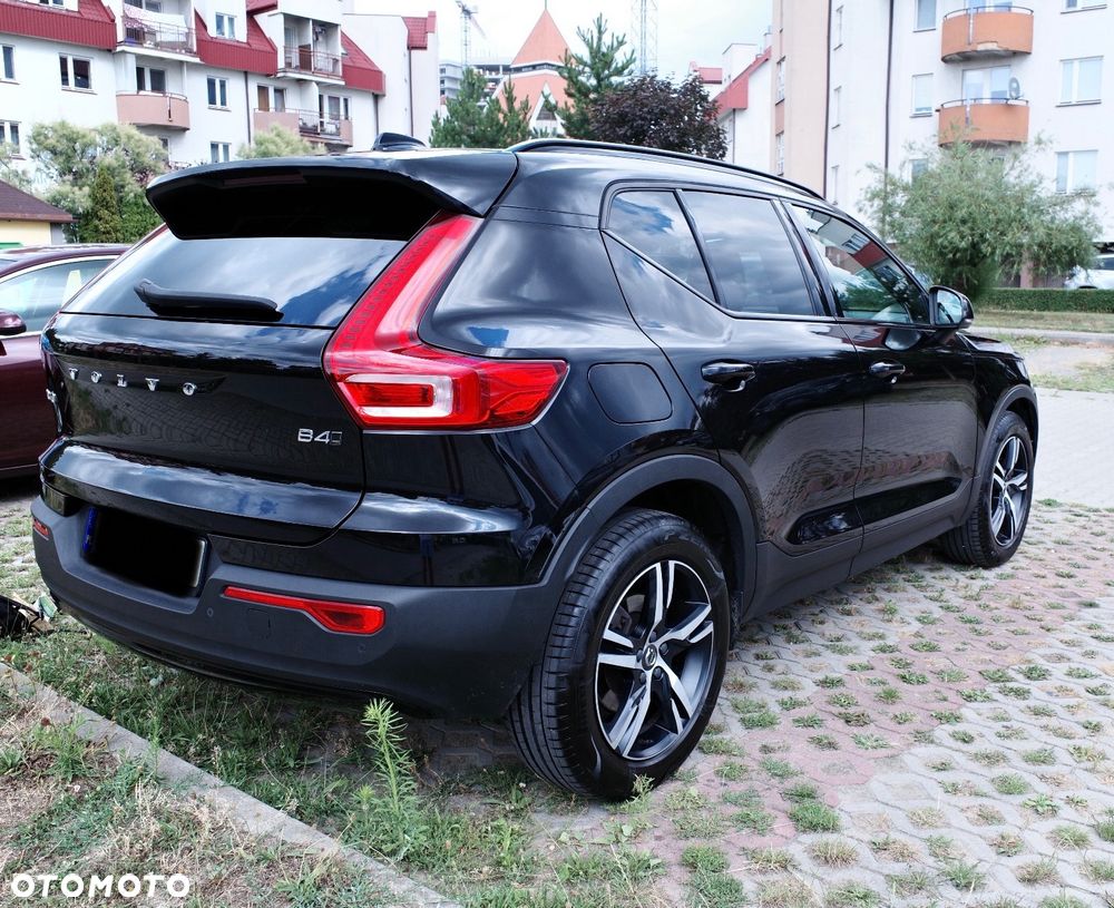 Volvo XC 40 B4 B AWD R-Design - 3