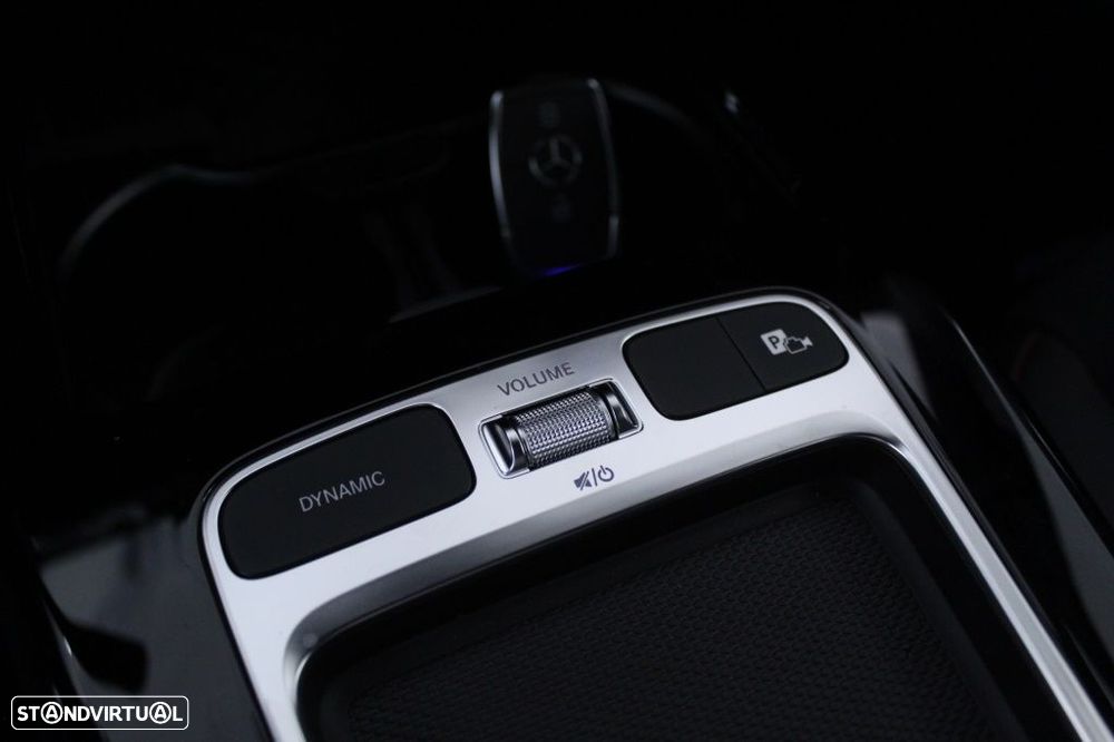 Mercedes-Benz A 250 e AMG Line - 30