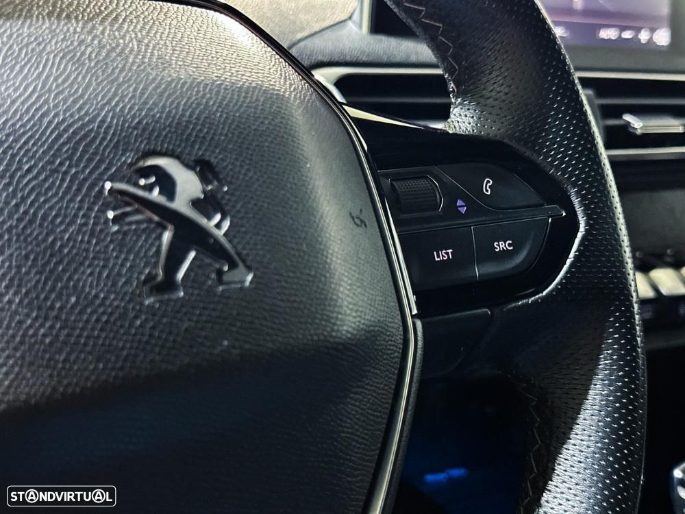 Peugeot 3008 1.6 PureTech GT EAT8 - 42