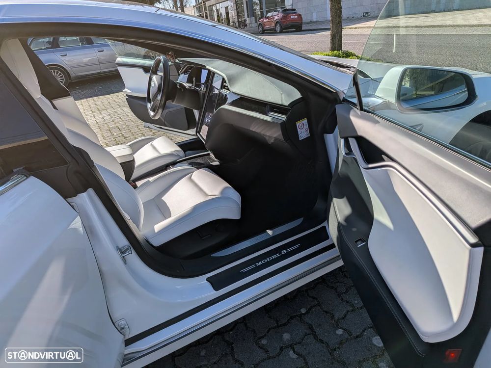 Tesla Model S Long Range - 10
