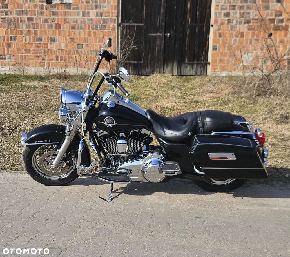 Harley-Davidson Touring Road King - 2