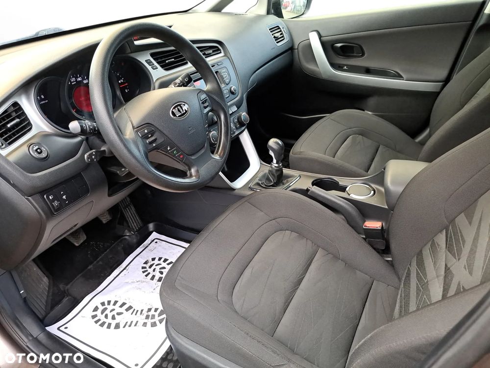 Kia Ceed 1.6 GDI M - 11