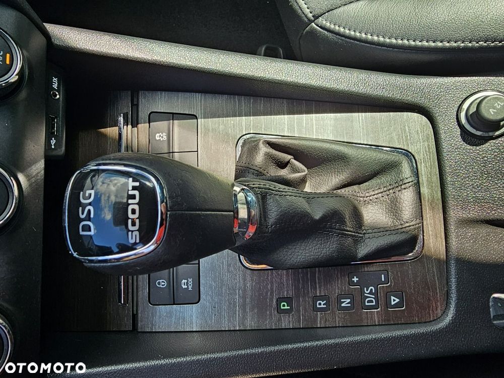 Skoda Octavia 2.0 TDI 4x4 DSG Scout - 29