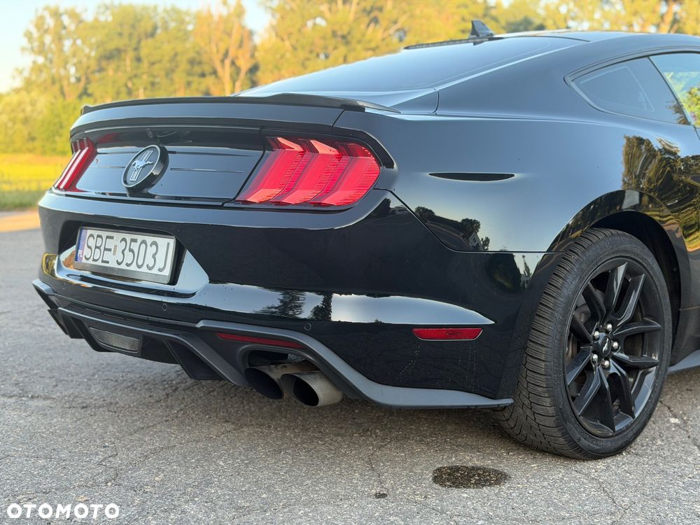 Ford Mustang 2.3 EcoBoost - 10