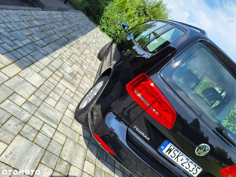 Volkswagen Touran 1.4 TSI STYLE - 32