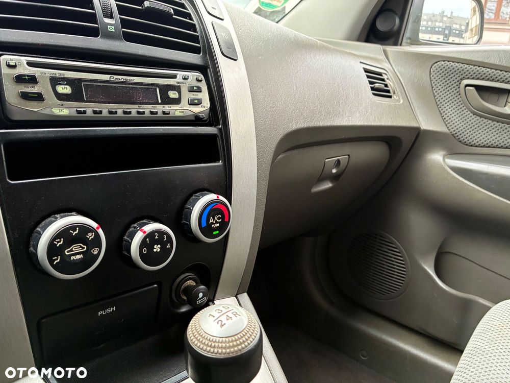 Hyundai Tucson 2.0 Elegance / Premium - 23