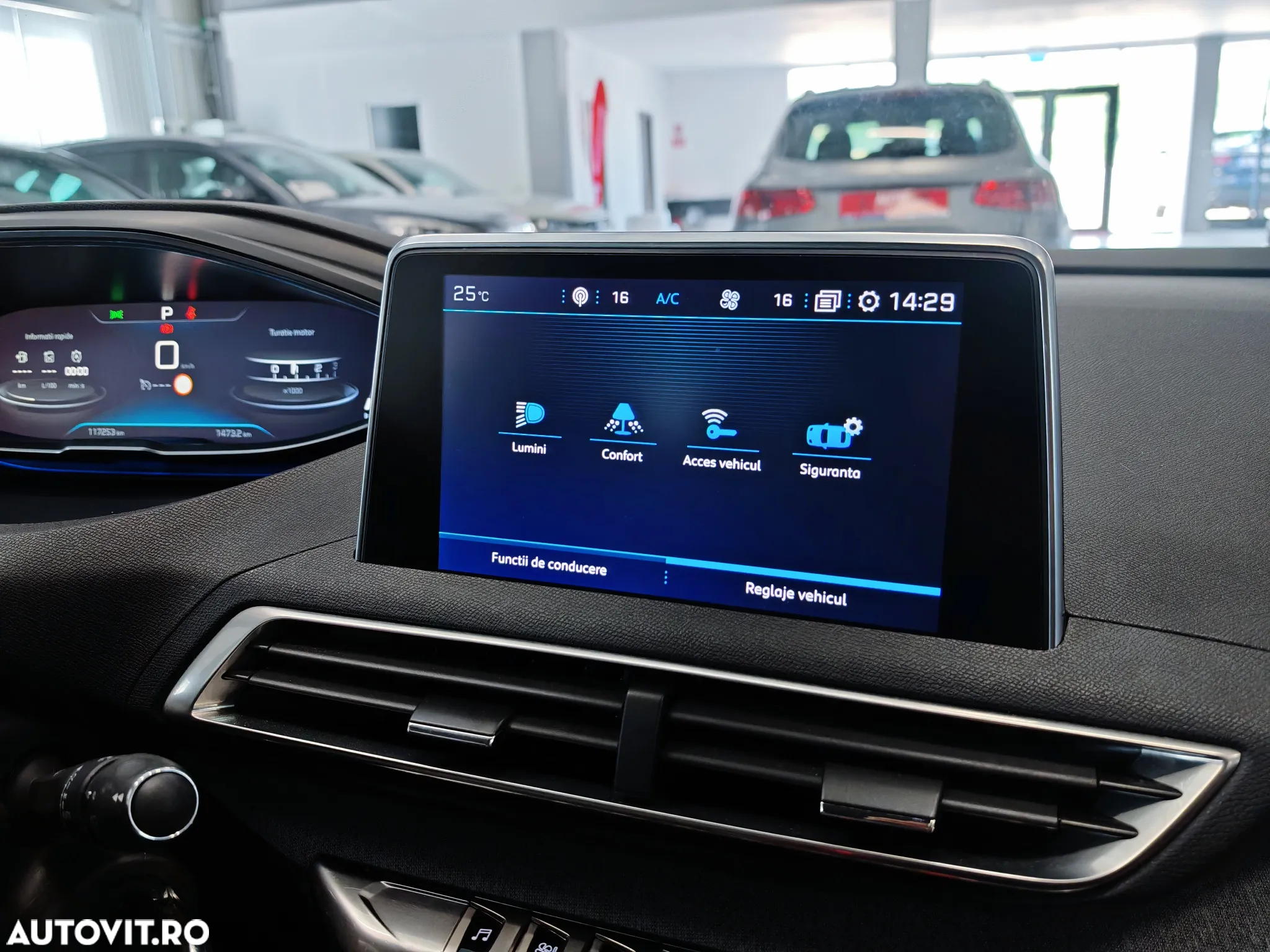 Peugeot 3008 1.2 PureTech S&S EAT8 Allure - 13
