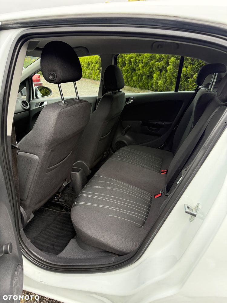 Opel Corsa 1.4 16V Cosmo - 27