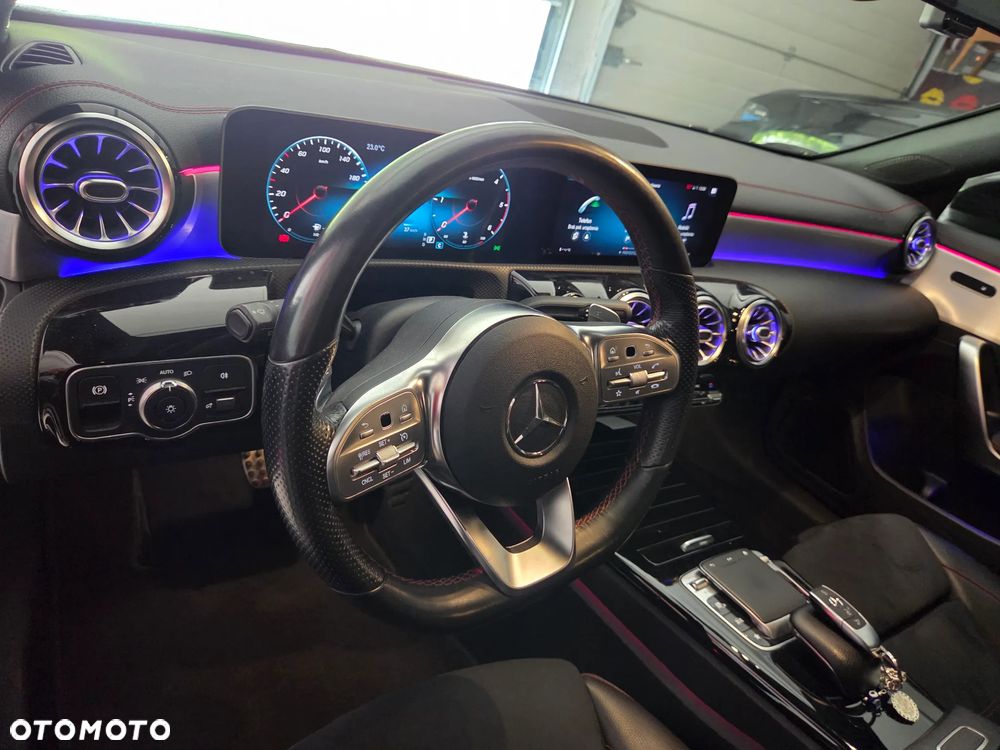 Mercedes-Benz CLA - 21