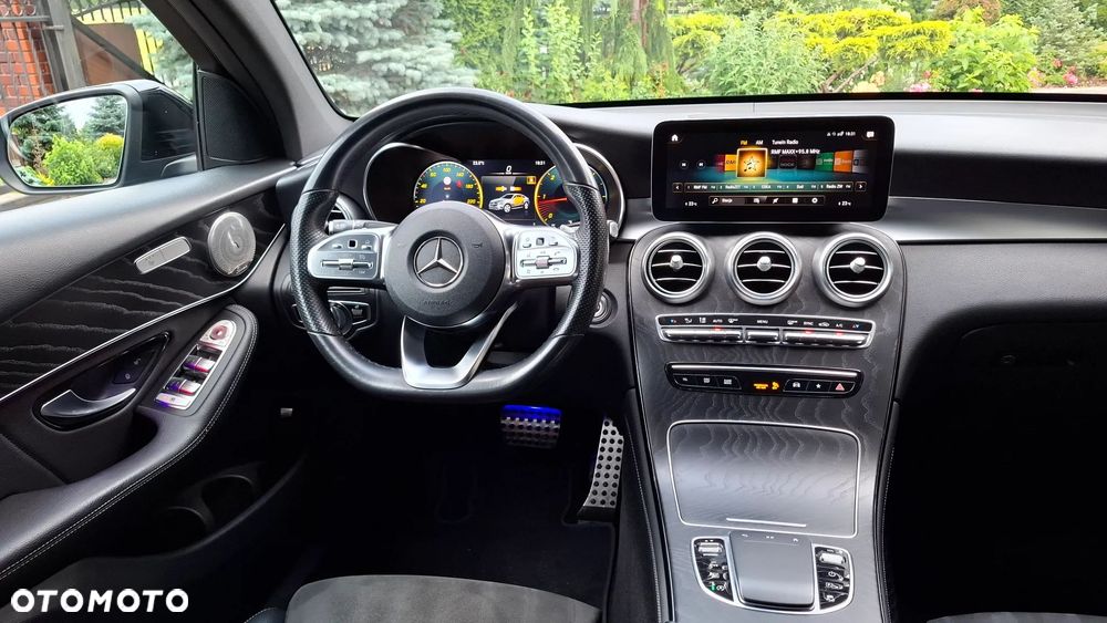 Mercedes-Benz GLC 200 d 4Matic 9G-TRONIC Exclusive - 29