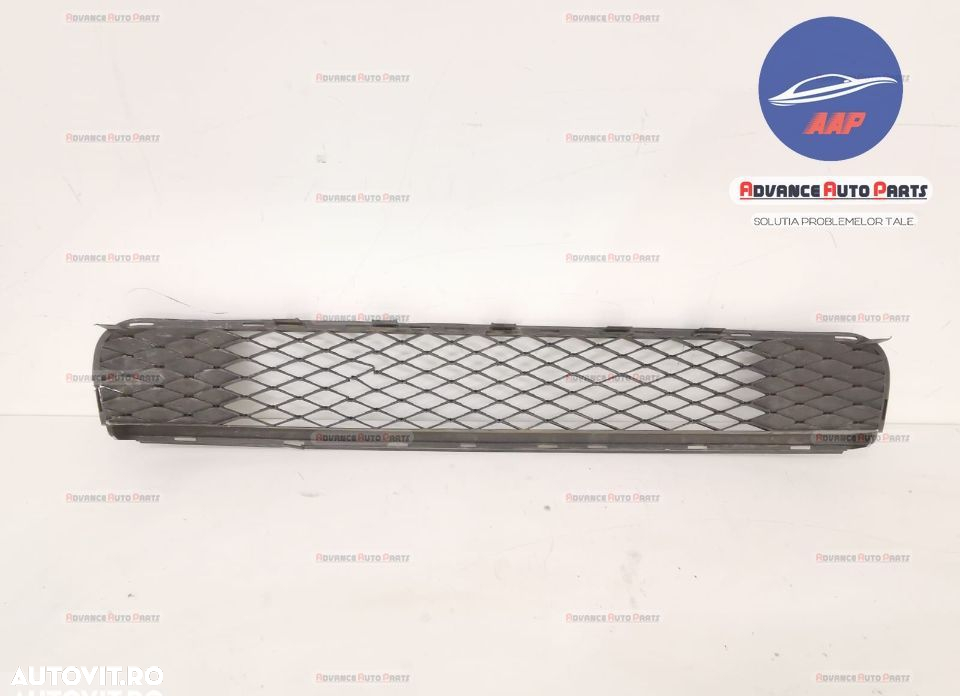 Grila bara inferioara originala in stare buna Toyota  Auris  1 [2006 - - 7