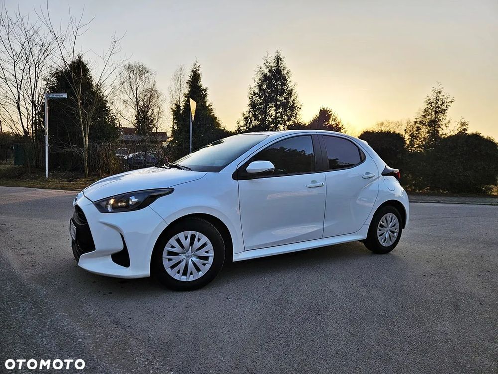 Toyota Yaris 1.5 VVT-i Team Deutschland - 7