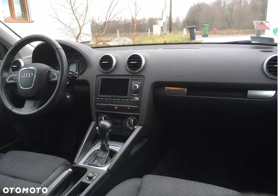 Audi A3 Sportback - 3