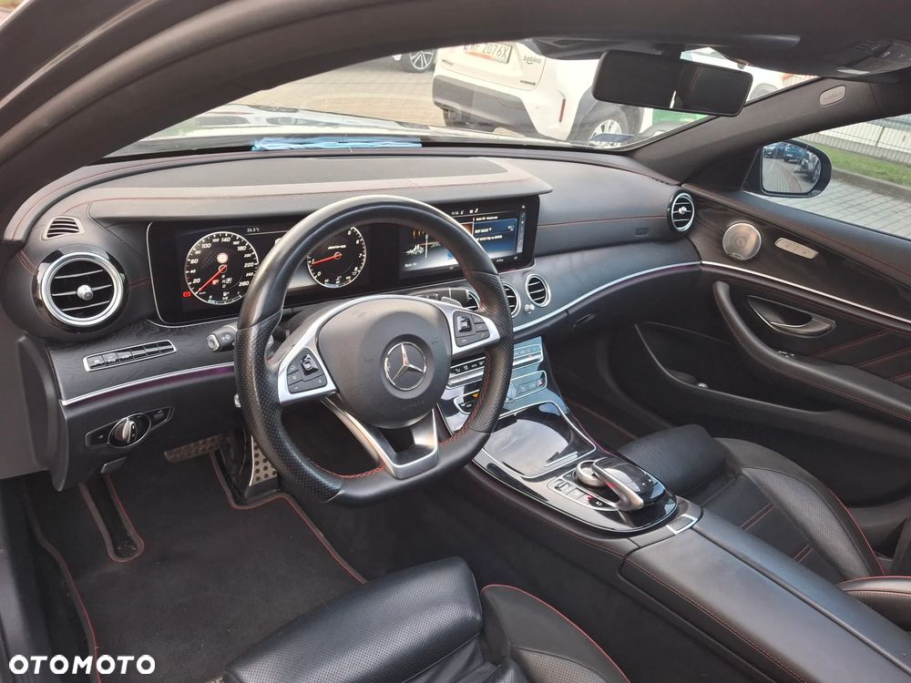 Mercedes-Benz Klasa E - 23