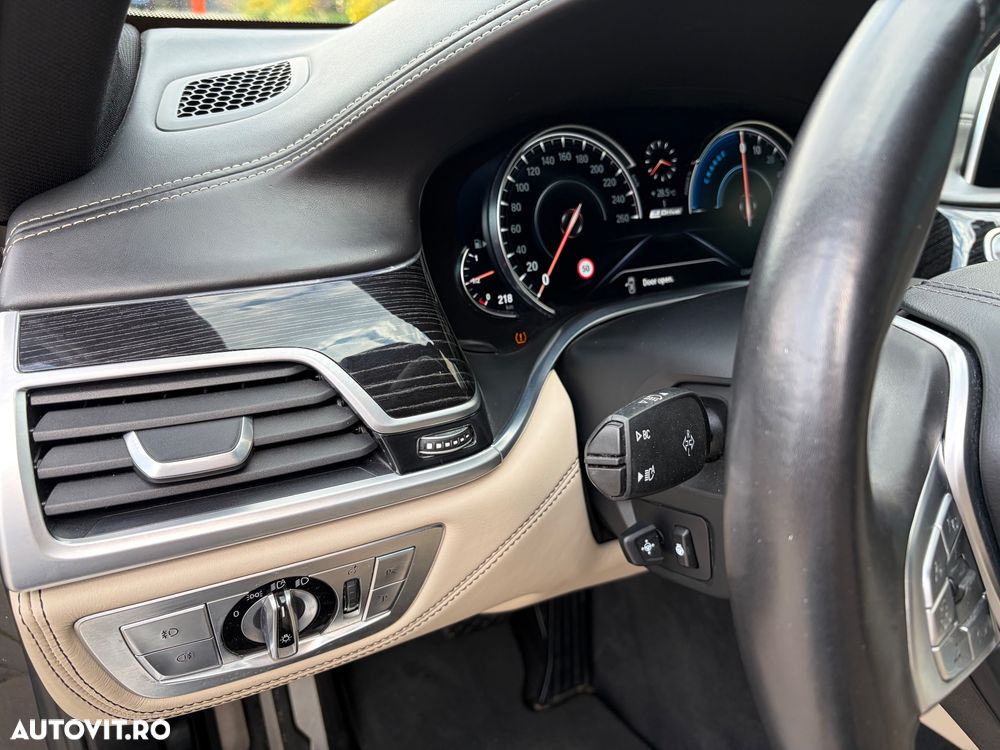 BMW Seria 7 - 25