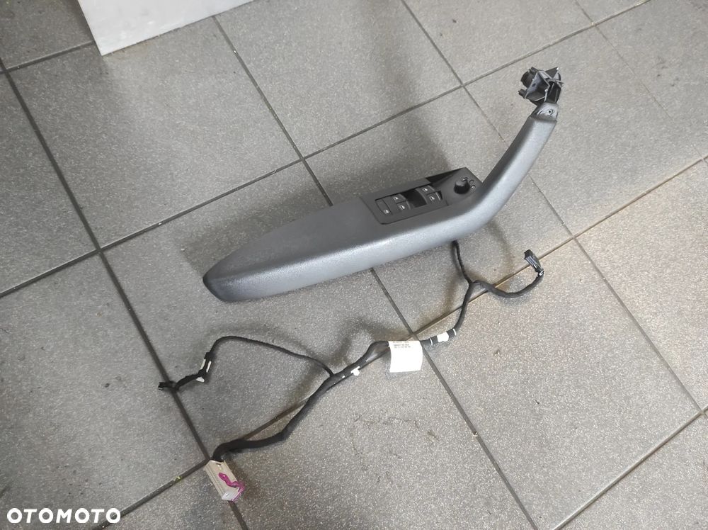 PODŁOKIETNIK DRZWI BOCZKA RĄCZKA LEWA LEWY AUDI A3 8P 5 DRZWI 8P4 WYSYŁKA !!!!! - 1