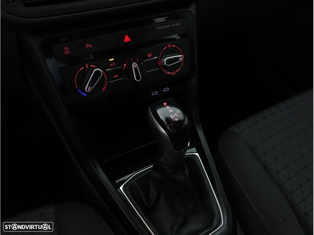 VW T-Cross 1.0 TSI Life DSG - 30