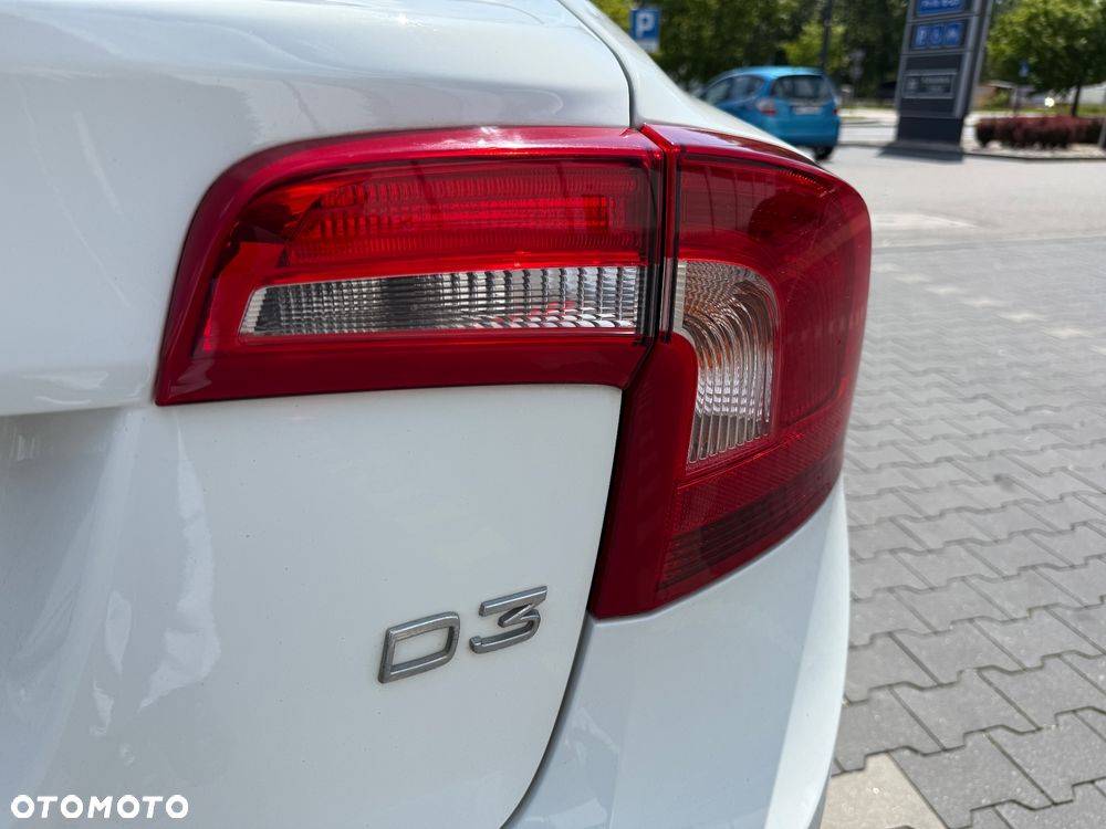Volvo S60 D3 Drive-E Momentum - 13