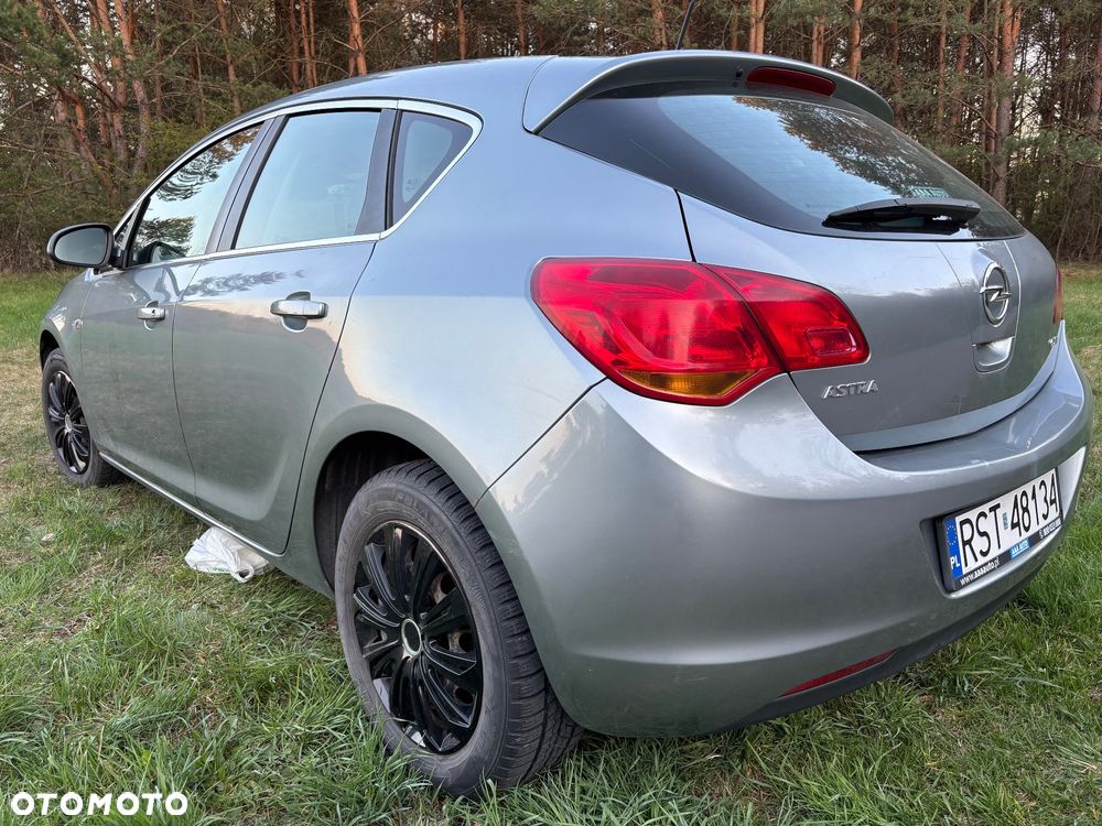 Opel Astra 1.7 CDTI - 14