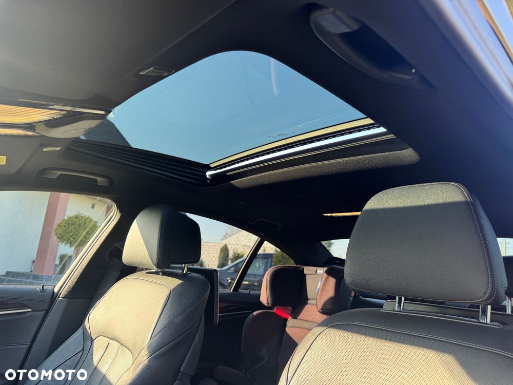 BMW Seria 5 530i xDrive Luxury Line sport - 13