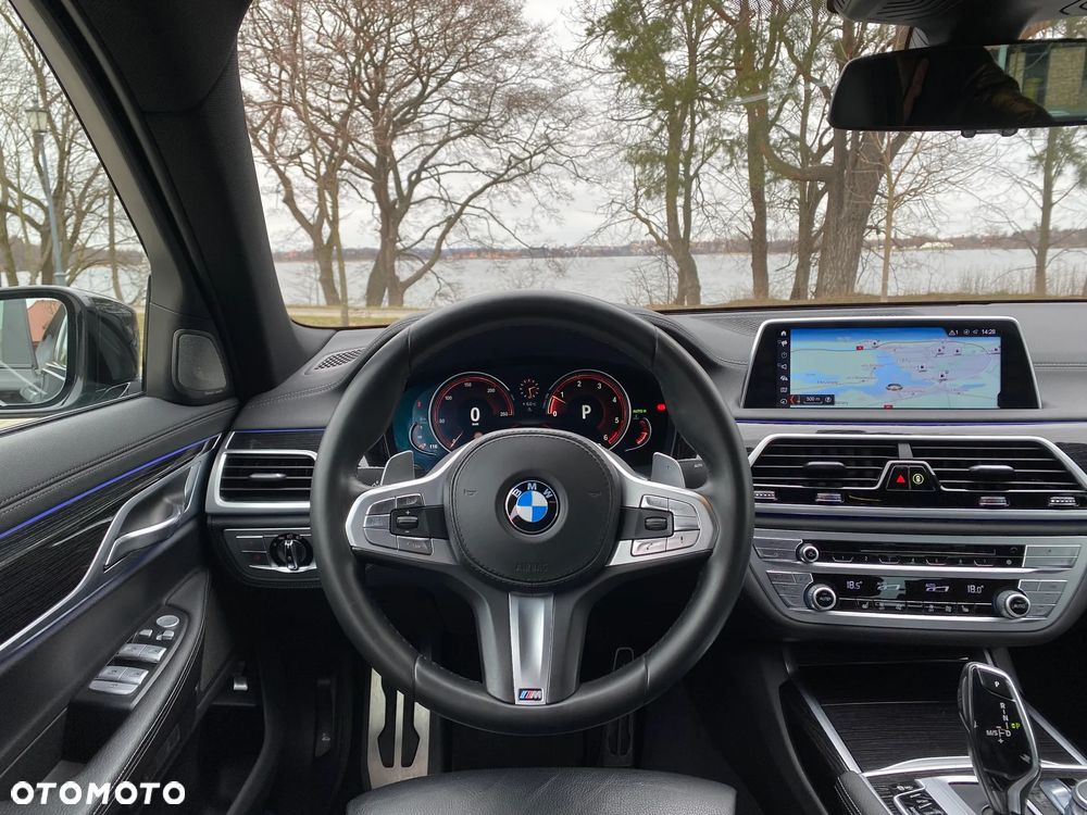BMW Seria 7 730d xDrive - 31