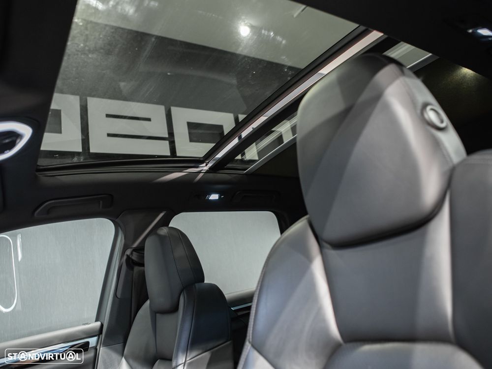 Porsche Cayenne Tiptronic S - 10