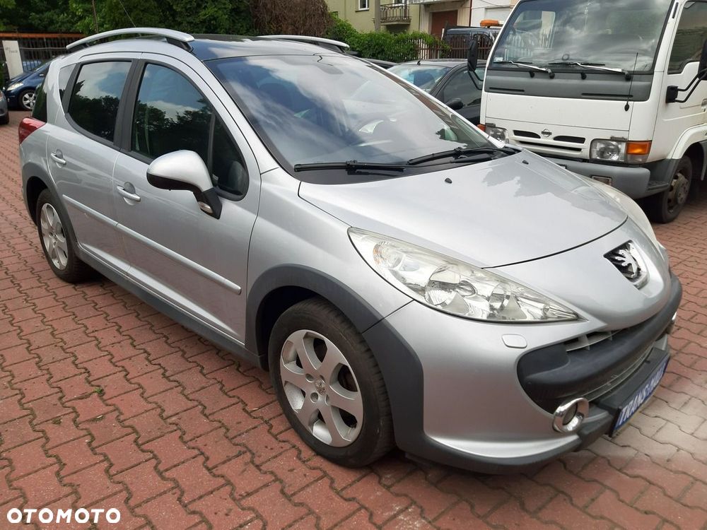 Peugeot 207 - 15