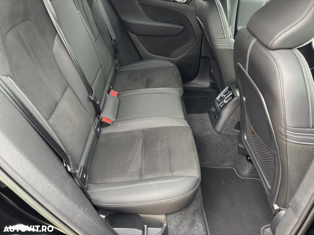 Volvo XC 40 T4 Recharge DKG Ultimate Dark - 20