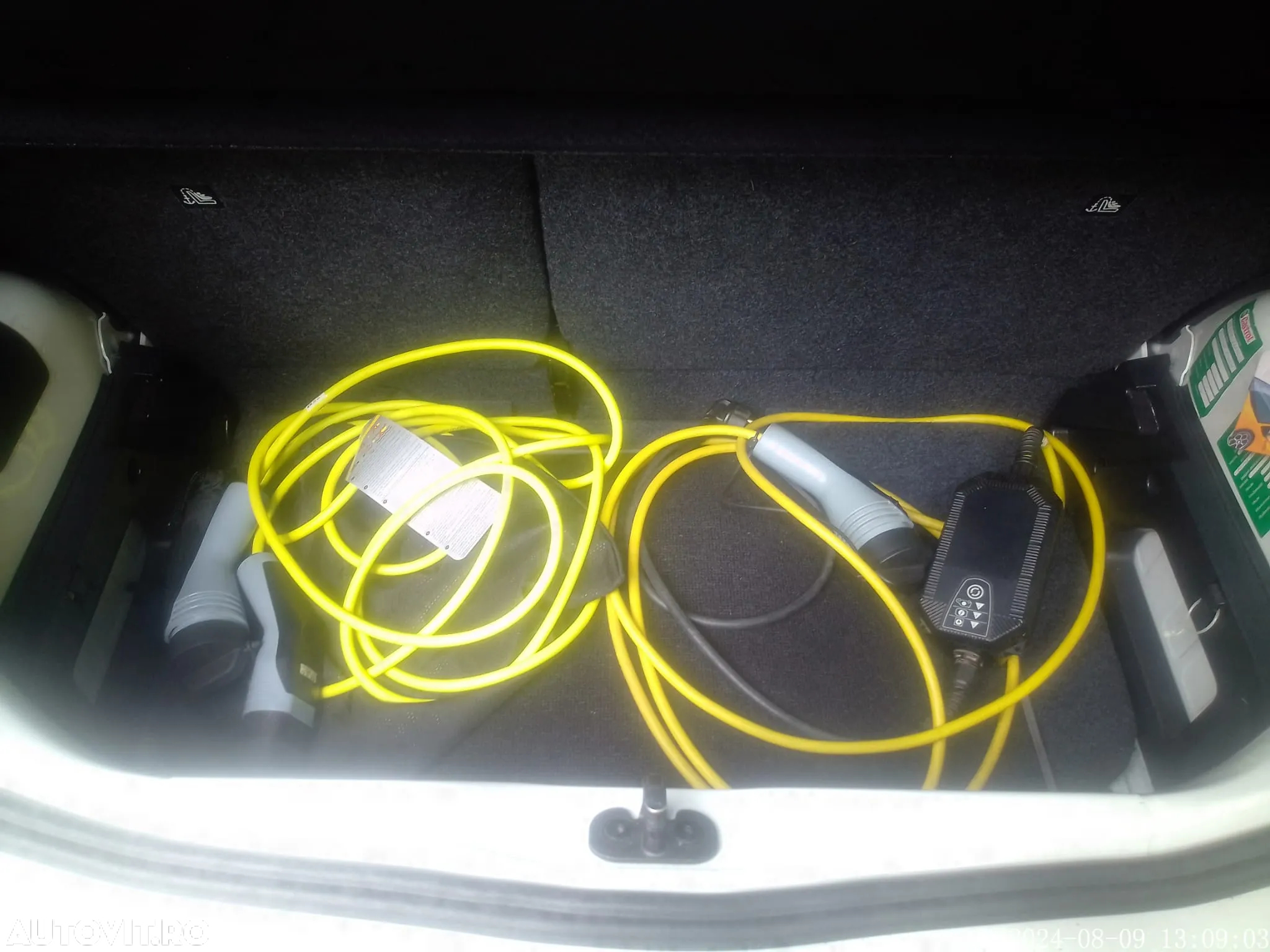 Volkswagen up! e-up! - 8