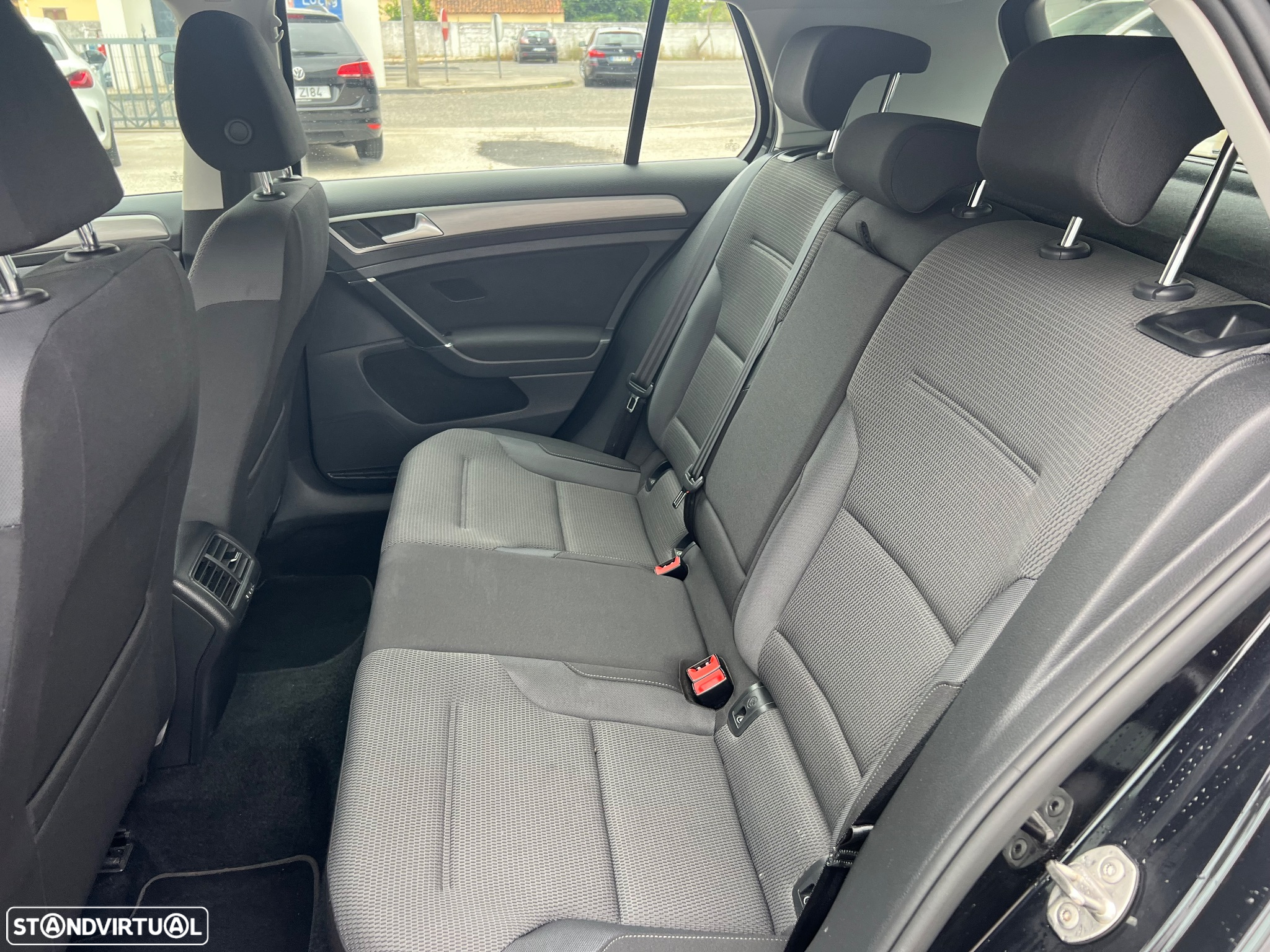 VW Golf 1.6 TDi Highline - 17