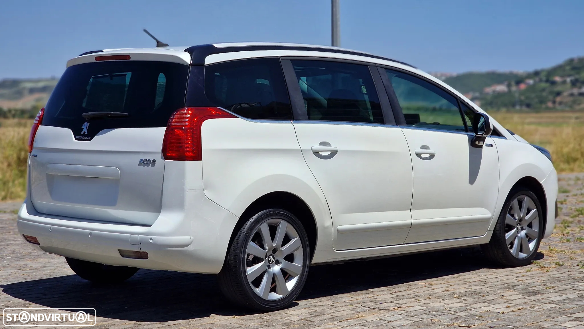 Peugeot 5008 2.0 BlueHDi Allure J17 - 3