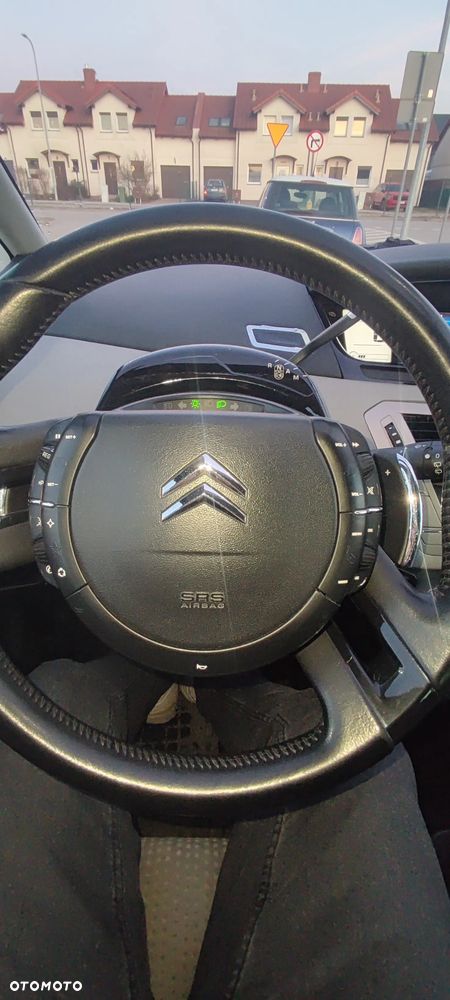 Citroën C4 Picasso 2.0 HDi FAP Exclusive - 14