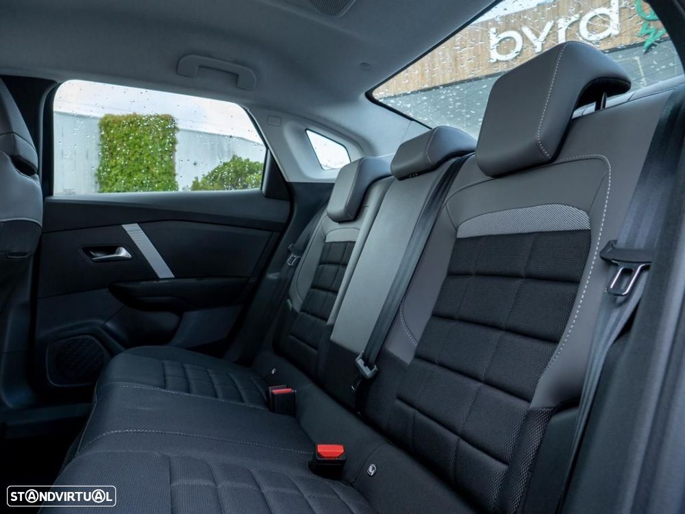 Citroën e-C4 X 54 kWh Autonomia Alargada Plus - 24