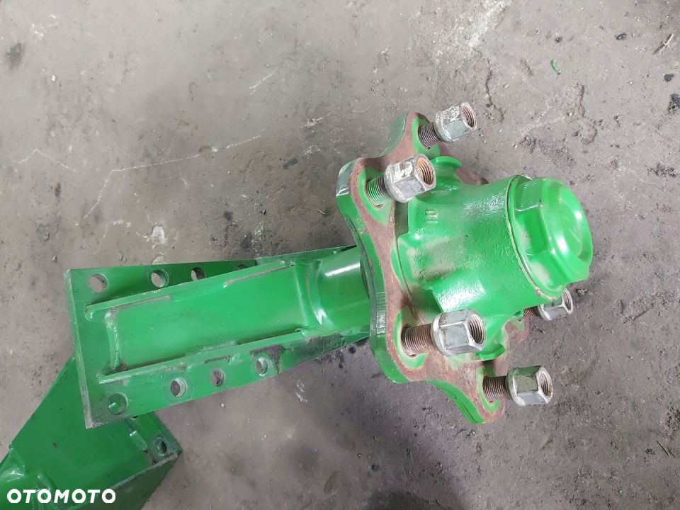 PIASTA KOŁA TYŁ CZOP JOHN DEERE 592 Maxicut 2008R - 3