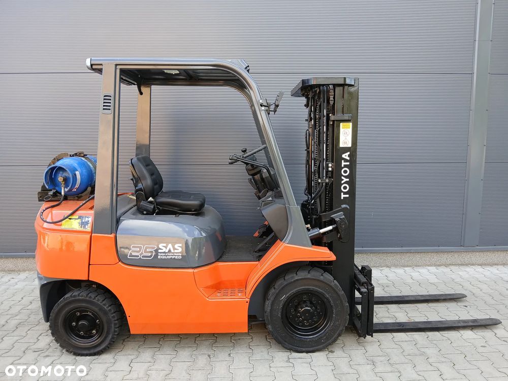 Toyota 42-7FGF25 - 2