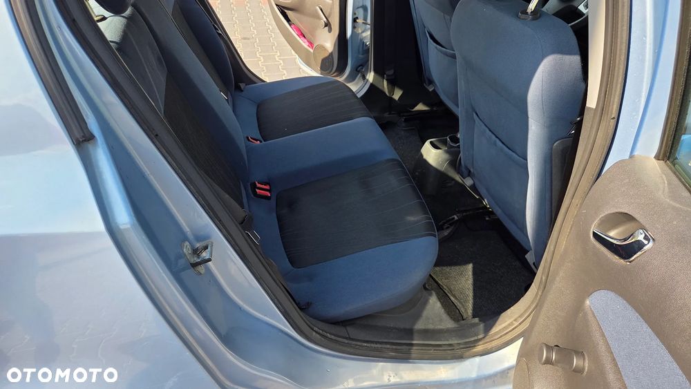 Opel Corsa 1.2 16V - 8
